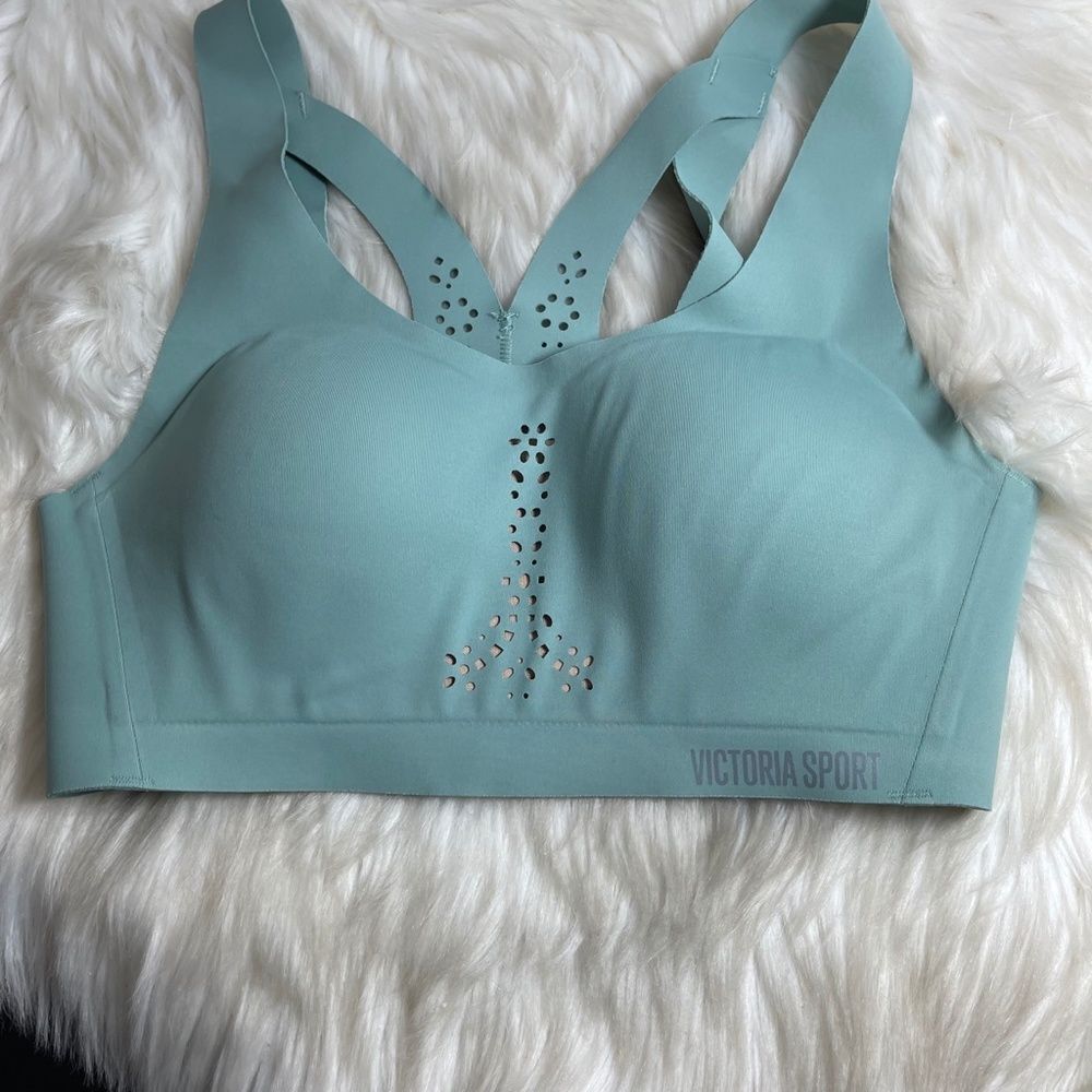 Victoria Sport Turquoise Molded Sport Bra Sz‎ 32B